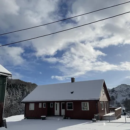 Kyrkjeneset
