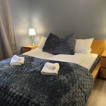 Kyrkjeneset Holiday home