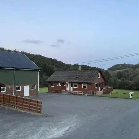 Holiday home Kyrkjeneset *